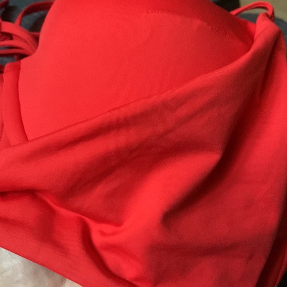 NWT Carmen Marc Valvo Swim Sense Red scarlet Wrap Top - Picture 7 of 12